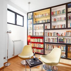 https://movies-books-stylish-house-with-jacuzzi.barihotels.org